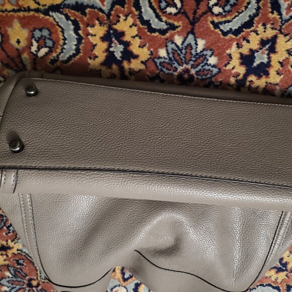 Coach shoulder bag with chain straps - Picture 11 of 11